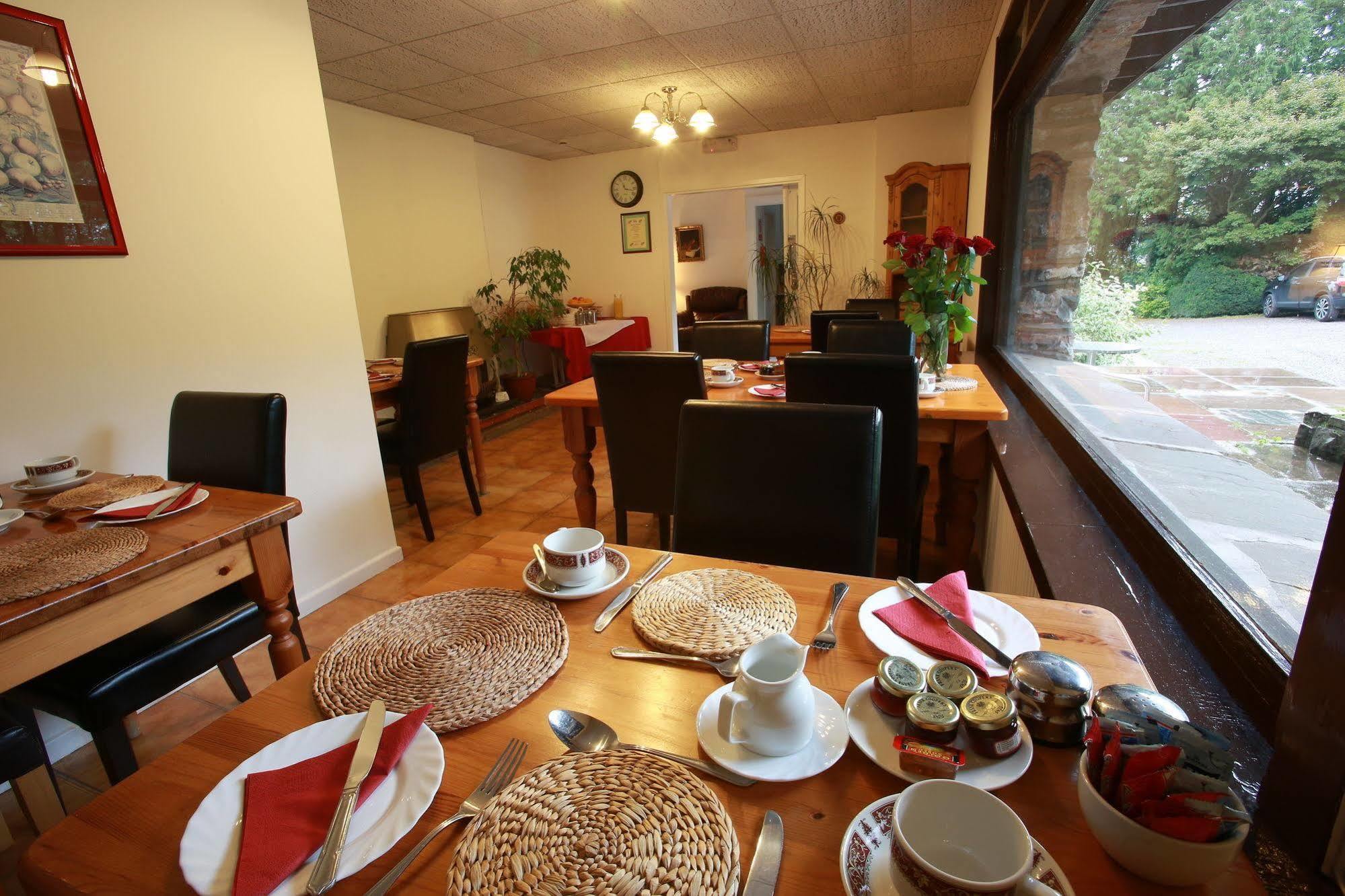 Ewenny Farm Guest House Bridgend  Buitenkant foto
